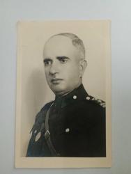 İstiklal Madalyalı Türk subay fotoğrafı