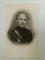 İstiklal Madalyalı Türk subay fotoğrafı