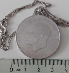 1960 İHTİLAL PARASI ON LİRA GÜMÜŞ HAKİMİYET MİLLETİNDİR İBARELİ GÜMÜŞ ZİNCİRLİ ORİJİNAL KOLYE 3C1RRR1 ÇOK NADİR