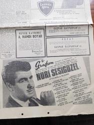 Hürriyet Gazetesi - Turkish Newspaper - 25 Aralık 1968 - Ay'ın yörüngesinden ilk mesaj başardık başardık - Ay'ın tarihine adlarını yazan 3 astronot Frank Borman James Lovell ve William Anders fotoğraf - her şey çok net görünüyor diyen astronotlar Ay'ı anlattı fotoğraf - Apollo 8 bu sabah Ay'ın yörüngesinden çıkacak - ay yolculuğunun merak edilen tarafları nasıl ve neler yiyorlar - Amerika'nın 1926'da attığı İlk roket ancak 61 metreye yükselmişti - Yaşar Kemal 21 dünya diline çevrilen ve ödül kazanan  İnce Memed'in devamını hürriyet için yazdı - Gönül Avcısı yazan ve çizen Faruk Geç - Tarkan Honoriva'nın yüzüğü yazan ve çizen Sezgin Burak - İstanbul Ankara İzmir Radyosu Programı - Nuri Sesigüzel iftiharla sunar fotoğraf - Türkiye İşçi Partisindeki büyük kavga - İstanbul TİP ilçe başkanları Mehmet Ali Aybar'ın karşısında oldukları açıkladı - Bayramı Uludağ'da geçiren ünlü kişiler masaların üzerinde yattı fotoğraf -- Nilüfer Ayda Yılmaz Duru'yu davalı Halit Refiği tanık sandalyesinde foto