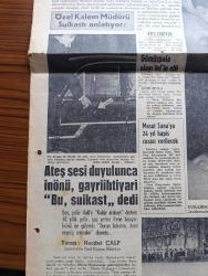 Hürriyet Gazetesi - Turkish Newspaper - 22 Şubat 1964 - İsmet İnönü'ye suikast - Kayserili  elektrikçi Mesut Suna saat 12'de başbakanlıktan çıkan İsmet İnönü'ye üç el ateş etti fakat isabet ettiremedi Fotoğrafı - suikastçı Mesut Suna kimdir - İsmet İnönü'nün özel kalem müdürü Necdet Çalp suikasti anlatıyor - suikastçinin Kayseri'deki evinde polis arama yaptı - Adalet Partisi genel başkanı Ragıp Gümüşpala olayı tel'in etti - Mesut Suna'ya 24 yıl hapis cezası verilecek - Serbest kürsü herkese söz hakkı yöneten Tahsin Öztin - İntibah çamaşır fabrikası kapatılınca 50 bin çamaşır ortada kaldı - İsmet İnönü'ye yapılan suikastten fotoğraflar - suikastçi Mesut Suna yakalandıktan sonra fotoğraf - İsmet İnönü suikasttan sonra öğle yemeği yiyor fotoğraf - suikast hadisesinin cereyan ettiği yer fotoğraf - İsmet İnönü evinin önünde fotoğraf - Fatoş karikatür - Gökler hakimi gordon karikatür - güngörmüşler karikatür - Dedektif Nik'in maceraları - İstanbul'da sinema tiyatro programı - Royal margarin