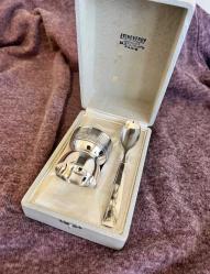 KUTUSUNDA CHRISTOFLE GÜMÜŞ KAPLAMA YUMURTALIK VE KAŞIĞI