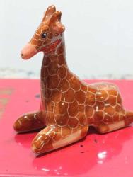 FG9----- PORSELEN YAVRU ZÜRAFA FİGÜR