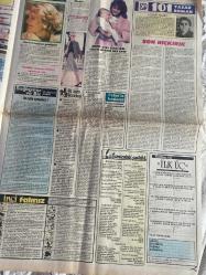 TERCÜMAN GAZETESİ İNCİ İLAVESİ DOĞUM GÜNÜ HEDİYESİ (Türkish Newspaper) - 28 MART 1984 - 4 SAYFADIR -Tekin Akmansoy-Nuri Akmansoy-Leman Cidamlı-Kerime Nadir-Bette Davis-Anne Baxter-James Brolin-Morgan Fairchild-Sibel Egemen-Kemal Yıldız-Behram Şimşek-Lütfü Şenlendirici-Elhan Engin-Cemil Cem-Melih Uşak-Mehmet Sporonglu-Sabahat Tijen-Pearl S. Buck-Nebil Barlas-Hasene Demir-Mehmet Nuri-Hülya Koçyıldırım-Enver Burçkin-Prens Andrew-Prens Charles-Lady Diana-Mick Jagger-Jerry Hall-Marcello Mastroianni-Son Hıçkırık-Hollywood’un şöhretleri Otel’de buluştu-İstanbul gözümde tütüyordu-Yeşilçam dosyası-Günün modeli-Bebekte ışılma duyusu daha dünyaya gelmeden önce vardır-101 Yazar Roman-Son Hıçkırık-Sağlığımız ve Biz-Ne kadar uyumalıyız-Üç soru üç cevap-Aşırı direncide kazaklar-Fatoş’la başbaşa-Hatırlarsın aklına gelenler-İnci falınız-Teyze kızına âşık oldu-Bir emeklinin renkli dünyası-Antika beşik e bilgisayar takıldı-Marcello tiyatrocu oldu-Keloğlan Deli Cabbar (karikatür)-Çizer Ziya Şafak-Pasaklıg