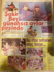 HAFTA SONU GAZETESİ DOĞUM GÜNÜ HEDİYESİ  ( Turkish Newspaper ) - 25 TEMMUZ 1980 -TAM TAKIM 12 SAYFADIR -Filiz Akın-Müjde Ar – Orhan Gencebay – Azize Gencebay – Zeki Müren – Prof. Ağanay – Şakir – Asıf Balıkadamları Derneği – Gönül Akyüz – Gökben – Ajda Pekkan – Fikret Hakan – Nalan – Tahir Meriç – Kadir İnanır – Nazan Özgü – Ahu Tuğba – Nihat – Tarkan Savaş – Türkan Şoray – Tarık Akan  Bal gibi aşk – Ya yalan söylüyor ya intihar ediyor – Şakir Bey günahsız avlar peşinde – Bu iftar sofraları oruç bozar – Bu yüz gülmeyi unuttu – Son pişmanlık bazen fayda verir – Ve Kadir su koyuverdi – Kaza yaptı adam öldürdü ve kurtuldu – Nefesi kuvvetli hoca – Görünmeyen adamın gözüyle – Sahnede bir garip kuş – Tatil yasak – Tarık Akan için zaman durdu  Müjde Ar Orhan Gencebay ikilisi şimdi herkesin dilinde – İkisinin de gözlerinde romantik bir sevgi huzur dolu bakışlar var – Orhan Gencebay’ın sevdiği ve saydığı kadın – Bir yıl önceki ilişki nasıl tazelendi – Azize Gencebay’a göre bu ilahi adalettir –