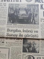 Milliyet Gazetesi - Turkish Newspaper - 27 Mart 1965 - yeni bütçe yazan Abdi İpekçi Başmakale - CHP Meclisi teklif üzerine parti içinde genel af ilan etti - Kasım Gülek dün affedildi fotoğraf - İsmet İnönü parti içinde Birlik arıyoruz dedi - Tunus cumhurbaşkanı Habib Burgiba İsmet İnönü ve Cevdet Sunay ile görüştü fotoğraf - işçiler patronun evinin önünde ücretlerini isteyerek protesto yaptılar fotoğraf - milletvekili ve senatörlere meclis Dün zammı kabul etti - elindeki oyuncaklar babası Hüseyin Yalçın'ın kelepçeleri fotoğraf - Maliye Bakanı İhsan Gürsan dış borç büyük bir yük oluyor dedi - Milli Türk Talebe Birliği yöneticileri siyaset yapmayacak - MTTB ikinci başkanı Yavuz Ulusu Fotoğrafı - Türk İş işçi hareketini kimse bölemez dedi - açık sözlü dost yazan Bülent Ecevit - Tunus ve biz yazan Ulunay - anafor yazan Refik Erduran - sıfırı tüketenler karikatür çizen Turhan Selçuk - Türkiye ve Tunus yazan Tunus cumhurbaşkanı Habib Burgiba - milliyet'e mektup yöneten Faruk Demirtaş