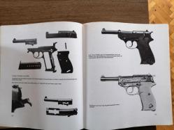 Das grosse Buch der Faustfeuerwaffen