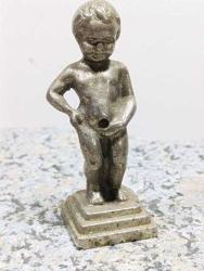 K204-----PİRİNÇ DÖKÜM BRÜKSEL ÇOCUK HEYKELİ-FİGÜR