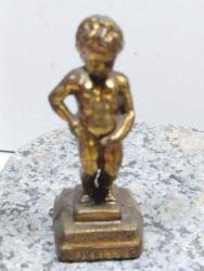 K204-----PİRİNÇ DÖKÜM BRÜKSEL ÇOCUK HEYKELİ-FİGÜR