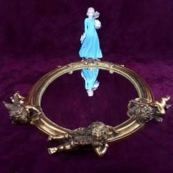 VINTAGE EROSLU OVAL FORMLU ALTIN VARAK ÇERÇEVELİ DUVAR AYNASI