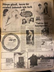 HAFTA SONU GAZETESİ DOĞUM GÜNÜ HEDİYESİ  ( Turkish Newspaper ) - 5 ARALIK 1980 -TAM TAKIM 12 SAYFADIR -Zerrin Özer-Emel Sayın – Selçuk – Bülent Ersoy – Zeki Müren – Nigar Uluerer – Afet Alpman – Müşfik Kenter – Melike – Tanju – Nihal Köker – Yüksel Uzun – Müjde Ar – Safiye Filiz – Tüppa İsaçısı – Şükrü – Caroline – Gianinne Feccio – Kaya Mutlu – Gökben – Kemal – Gül – Hülya Süer – Ayten – Özlem – Filiz Akın – Suna Yıldızoğlu – Hacer – Mehmet Ali Cankes – Ümit – Selçuk Aslan – Şevval – Şahin – Güler – Şener – Ayça – Ferdi – Serap – Feryal – Ayla – Müjgan – Sadi – Sevim – Şenay – Bülent Ersoy ve Zeki Müren dudak dudağa iki erkek – Çiğ bir barışma – Benim için şarkıcılık bitti – Gözlerinin bozulması hep ağlamalı gecelerin sonucudur – Postacılar artık Emel Selçuk çiftine çalışıyor – Dudak dudağa iki erkek – Bu ne sevgi aaah – Onlara göre bu bir şaka – Gülüm ne kadar güzel – Gülünecek hal kalmamış – Gülen kadın – Bugünün artistleri kendileriyle yarışıyor – Üç mum yak seyrine bak – Romantik