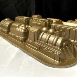 Amerikan NORDIC WARE Tren Seti Kek Kalıbı