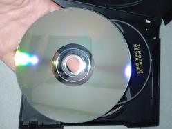 Dvd 007 James Bond Pierce Brosnan Koleksiyonu Goldeneye, Tomorrow Never Dies, The World is not enough, Die Another Day 4xDVD Box Set, Special Edition. Orijinal Türkçe desteği mevcut. Diskler 10 üzerinden 9.5 tertemiz sorunsuz çalışıyor koleksiyonluk