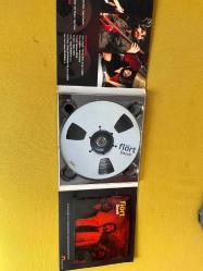 Flört cd (grup elemanlarndan imzalı)