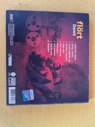 Flört cd (grup elemanlarndan imzalı)