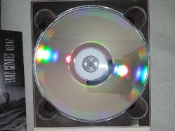 Cd Ebru Gündeş Beyaz albümü. orijinal. Disk 10 üzerinden 9 sorunsuz çalışıyor koleksiyonluk