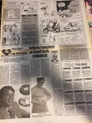 KELEBEK GAZETESİ DOĞUM GÜNÜ HEDİYESİ (TURKİSH NEWSPAPER) - 12 OCAK 1987 - TAM TAKIM 6 SAYFADIR -Zeki Müren-Zahuri Tas-Fuat Eranlal-İsmet Mehmetoğlu-Orçun Tekeoğlu-Hülya Koçyiğit-Gülşah Soydan-Ned Demir-Sermin Aksu-Selma Aksu-Yul Brynner-Sidney Sheldon-Elisabeth Barnet-Feride Özlem-Sophie Marceau-Vittorio De Sica-Mustafa Erdoğan-Emel Sera-Nihat Demir-Hüseyin Kaya-Şadan Kalfa-Robert Cooper-Zeynep Kocaoğlu-Kenan Erkan-Çetin Özmen-Mahi Tanrıkulu-Ali Poyrazoğlu-Alpay İzer-Gülşen Bubikoğlu-Kenan Kaldan-Ergün Gürsoy-Nazan Ayas-Fikret Hakan  Nazar korkusu-Maskeli şöhretler-Halkın görüşü-Kader-Üç yabancı-Sultan’ın dönüşü yakın-Ders yapacak zaman yok-Günlük Dalga-Fıkra demeti-Şişmanlık-Porselen küçükhanımlar-Biz kent müziği yapıyoruz-Cilt bizden daha geç uyanır-Alüminyum kağıtta patates-Günün adamı-Savunma