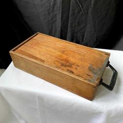 1950 Fransa, Orijinal Ahşap Kutulu 8 Toplu OBUT Dog Petank Seti