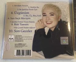 Jale  Yüreğimin Şarkıları CD JELATİNLİ AMBALAJINDADIR üzgünüm son geceler Sevdam Acıyor Delilik Bu Bu Şarkılar Senin İçin  Bir, Üç, Beş, Yedi Sarı Saçlı Mavişim Şerefim Üstüne Yemin Ederim   Bitti Tamam  Bu Çocuk Neden Ağlıyor