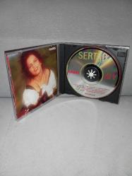 CD Sertab Erener Lal albümü. Orijinal 1994 kırmızı bandrollü dönem baskı. Disk 10 üzerinden 9.5 temiz sorunsuz çalışıyor koleksiyonluk