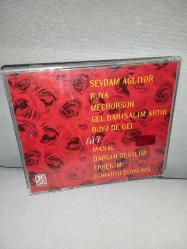 CD Sertab Erener Lal albümü. Orijinal 1994 kırmızı bandrollü dönem baskı. Disk 10 üzerinden 9.5 temiz sorunsuz çalışıyor koleksiyonluk