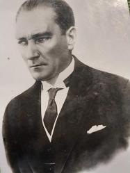 Atatürk, Mustafa Kemal Atatürk Fotoğrafı. Orijinâl Albümden çıkma.
