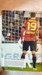 GALATASARAY DERGİSİ - ARALIK 2012 SAYI: 119  YEKTA KURTULUŞ - ANDY MITTEN - TANJU ÇOLAK - JOHAN ELMANDER - ATATÜRK - VLADIMIR NIKOLOV - IŞIL ALBEN - GÖKSENİN KÖKSAL - ŞAHAP TURSAN - BÜLENT EKEN - KADRİ GÜRSEL - BURAK SATIBOL - LINDSAY WHALEN - MELO - MUSLERA - ÜNAL AYSAL - ATİLLA AKSOY - SARA KORAL AYKAR - MEHMET ŞENOL - TARIK ÜNLÜTÜRK - UMUT BARIŞ UÇAN - ATAHAN ALTINORDU - ERAY SÖZEN - AHMET EREN LOĞOĞLU - EKİM DEĞER - UMUT UZUNBEKİROĞLU - DİDEM GÜRKAN - LAYDA ALİKALFA - TUNCAY ŞEN - SERDAR ÇELEBİ - SALİM TOLAN - KEREM YILDIZ - SETH GARGLE - OLCAY AKDENİZ - BURCU DOĞÜRKÜDEN - NURKAN KIRKAN - ORKUN DARNEL - MURAT DİREK - GAMZE DOĞUŞ - CENK ERGÜN - NURÇİN GÖKALP - SAVAŞ ÇAM - MEHMET ALİ GÖKAÇTI - CAN TOKGÖZ - VEDAT YANGIN - CANDAN YENİ - DUYGU YETKİNCAN  TRİBÜNDEN SAHAYA - MERHABA CEHENNEM BİZ DOSTUZ - KRALLAR HİÇ ÖLMEZ - KARAKTER VE MÜCADELE - YALANLAR VE GERÇEKLER - 1905’TE NE OLDU - YÜKSEKLERDE BİR YERDE - QUIZ - UNUTULMAZ 11 - SİYASET VE FUTBOL - KOMPL - TAM TAKIM EKSİKSİZ 188 SAYFA