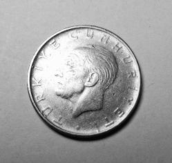 537// 1 Lira 1966 Ça