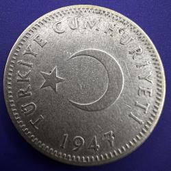 Türkiye Gümüş 1 Lira 1947