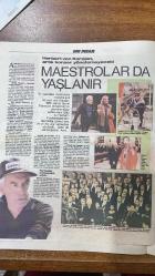 HÜRRİYET MAGAZANİN HAFTALIK PAZAR EKİ DERGİSİ - SAYI : 19 - 14 MAYIS 1989 - DOLARA KANLI OLEY – 45 YILDIR ÖĞRENCİ – HAYDİ TİYATROYA – PAMPA’DA SON TANGO – MAESTROLAR DA YAŞLANIR – “SARHOŞ” OLMUŞ – İKİ DELİ FİŞEK – FEMİNİZM VE ROBOT MARLA – BU DA PAPAĞAN MI MÜBAREK – CANTADA KEKLİK – İNATÇI DOKTOR – ULUSLARARASI İSTANBUL TİYATRO FESTİVALİ – GILGAMES – ANTIGONE – MİSAFİR – DEMONİ-ŞEYTANLAR – ŞAFAK YILDIZLARI – YALNIZLIĞIN OYUNCAKLARI – KİTAP LİSTESİ - BÜLENT DENLİ – LEYLA İSMİER – ŞİNASİ GÜMÜŞEL – HALUK ŞAHİN – REMZİ ALİŞAN – METE TÜRKBEN – OSMAN BALCIGİL – DOĞAN HIZLAN – ERTUĞRUL ÖZKÖK – ŞEVKİ ADALI – HASAN YILMAER – TANER ATİLLA – NEZİH ALKIŞ – ESİN DALAY – IŞIK YENERSU – ALAN AYCKBOURN – STELLO FIORENZO – BİLGESU ERENUS – IŞIL KASAPOĞLU – LARS NOREN – A. GALİN – TARIK DURSUN K. – LATİFE TEKİN – STEPHEN KING – HERMANN HESSE – E.F. SCHUMACHER – ALPAY KABACALI – ENGİN ARDIÇ – OSMAN ULAGAY – STEVE SOHMER – GABRIEL GARCÍA MÁRQUEZ – MANUEL BENITEZ (EL CORDOBES) – FRANCISCO ROMERO - 14 SAYFA