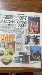 HÜRRİYET MAGAZANİN HAFTALIK PAZAR EKİ DERGİSİ - SAYI : 19 - 14 MAYIS 1989 - DOLARA KANLI OLEY – 45 YILDIR ÖĞRENCİ – HAYDİ TİYATROYA – PAMPA’DA SON TANGO – MAESTROLAR DA YAŞLANIR – “SARHOŞ” OLMUŞ – İKİ DELİ FİŞEK – FEMİNİZM VE ROBOT MARLA – BU DA PAPAĞAN MI MÜBAREK – CANTADA KEKLİK – İNATÇI DOKTOR – ULUSLARARASI İSTANBUL TİYATRO FESTİVALİ – GILGAMES – ANTIGONE – MİSAFİR – DEMONİ-ŞEYTANLAR – ŞAFAK YILDIZLARI – YALNIZLIĞIN OYUNCAKLARI – KİTAP LİSTESİ - BÜLENT DENLİ – LEYLA İSMİER – ŞİNASİ GÜMÜŞEL – HALUK ŞAHİN – REMZİ ALİŞAN – METE TÜRKBEN – OSMAN BALCIGİL – DOĞAN HIZLAN – ERTUĞRUL ÖZKÖK – ŞEVKİ ADALI – HASAN YILMAER – TANER ATİLLA – NEZİH ALKIŞ – ESİN DALAY – IŞIK YENERSU – ALAN AYCKBOURN – STELLO FIORENZO – BİLGESU ERENUS – IŞIL KASAPOĞLU – LARS NOREN – A. GALİN – TARIK DURSUN K. – LATİFE TEKİN – STEPHEN KING – HERMANN HESSE – E.F. SCHUMACHER – ALPAY KABACALI – ENGİN ARDIÇ – OSMAN ULAGAY – STEVE SOHMER – GABRIEL GARCÍA MÁRQUEZ – MANUEL BENITEZ (EL CORDOBES) – FRANCISCO ROMERO - 14 SAYFA
