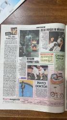 HÜRRİYET MAGAZANİN HAFTALIK PAZAR EKİ DERGİSİ - SAYI : 19 - 14 MAYIS 1989 - DOLARA KANLI OLEY – 45 YILDIR ÖĞRENCİ – HAYDİ TİYATROYA – PAMPA’DA SON TANGO – MAESTROLAR DA YAŞLANIR – “SARHOŞ” OLMUŞ – İKİ DELİ FİŞEK – FEMİNİZM VE ROBOT MARLA – BU DA PAPAĞAN MI MÜBAREK – CANTADA KEKLİK – İNATÇI DOKTOR – ULUSLARARASI İSTANBUL TİYATRO FESTİVALİ – GILGAMES – ANTIGONE – MİSAFİR – DEMONİ-ŞEYTANLAR – ŞAFAK YILDIZLARI – YALNIZLIĞIN OYUNCAKLARI – KİTAP LİSTESİ - BÜLENT DENLİ – LEYLA İSMİER – ŞİNASİ GÜMÜŞEL – HALUK ŞAHİN – REMZİ ALİŞAN – METE TÜRKBEN – OSMAN BALCIGİL – DOĞAN HIZLAN – ERTUĞRUL ÖZKÖK – ŞEVKİ ADALI – HASAN YILMAER – TANER ATİLLA – NEZİH ALKIŞ – ESİN DALAY – IŞIK YENERSU – ALAN AYCKBOURN – STELLO FIORENZO – BİLGESU ERENUS – IŞIL KASAPOĞLU – LARS NOREN – A. GALİN – TARIK DURSUN K. – LATİFE TEKİN – STEPHEN KING – HERMANN HESSE – E.F. SCHUMACHER – ALPAY KABACALI – ENGİN ARDIÇ – OSMAN ULAGAY – STEVE SOHMER – GABRIEL GARCÍA MÁRQUEZ – MANUEL BENITEZ (EL CORDOBES) – FRANCISCO ROMERO - 14 SAYFA