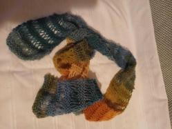 Batik iple örüldü dar uzun atkı