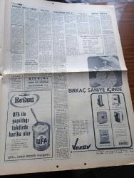 Milliyet Gazetesi - Turkish Newspaper - 22 Kasım 1967 - Ne oluyor ne olabilir yazan Abdi İpekçi Başmakale - Yunanistan yatıştırma politikası güdüyor - Mehmet Ali Birand Atina'dan bildiriyor - Atina cevap yerine görüşme teklifi etti - Yunan sınırında devriye gezen ve gözetleme yapan kuvvetlerimize ait araçlar fotoğraf - Fazıl Küçük Kıbrıs anavatanı dört gözle bekliyor - Başbakan Süleyman Demirel genelkurmay Başkanı Tural ile görüştü - pilotlar uçak içinde nöbette fotoğraf - bayrak radyosuna göre Kıbrıs'ta yine çarpışmalar oldu - Kıbrıs'a giren tek Türk gazetecisi Sami Kohen Lefkoşa'dan bildiriyor - gençlik Bugün savaş isteme mitingi yapıyor - suya sabuna dokunarak yazan Metin Toker - karar günleri yazan Orhan Erkanlı - Atletico Madrid'in Milyoner Başkanı Calderon fotoğraf - Göztepe ile maç yapmak için gelen Atletico Madrid'li futbolcuların güzel eşleri fotoğraf - Avrupa fuar şehirleri kupası ikinci tur eleme maçı - Göztepe Atletico Madrid - Göztepe antrenörü Adnan Süvari - Galatasaray