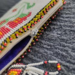 El yapımı, boncuklu cüzdan