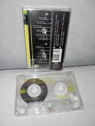 Kaset Moğollar dört renk albümü. Orijinal 1996 sorunsuz çalışıyor koleksiyonluk