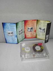 Kaset Moğollar dört renk albümü. Orijinal 1996 sorunsuz çalışıyor koleksiyonluk