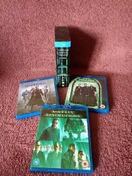THE COMPLETE MATRIX TRILOGY. EVDE SİNEMANIN ZEVKİNE BLU-RAY DİSK İLE VARIN.