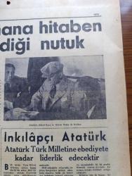 Dünya Atatürk Gazetesi - Turkish Newspaper - 10 Kasım 1953 - Atatürk yazan Ruşen Eşref Ünaydın - Atatürk arkadaşı değerli edip Ruşen Eşref Ünaydın'a verdiği fotoğrafın altına şu satırları yazmıştır fotoğraf - Atatürk kimseyle kıyaslanamaz - muhabbet vardır merhamet yoktur - ölüm Allah'ın emri ayrılık olmasaydı - Kadere meydan okuyan adam Atatürk - Atatürk'ün hastalığı ve ölümü yazan doktor Asım Arar - 1938 yılının 10 kasım'ı  fotoğraf - Atatürk'ün hastalığının seyri - Anıtkabir'e götürülürken yazan profesör H. Nimetullah Öztürk - Atatürk'ün bütün cihana hitaben söylenmesini istediği nutuk anlatan Şükrü Kaya yazan Yekta Ragıp Önen - inkılapçı Atatürk yazan Cemal Çelebioğlu - Atatürk Şükrü Kaya ve Kazım Özalp ile birlikte - Anıtkabir yalnız Atatürk için yapıldı konuşan Necdet Evliyagil - Anıtkabir'in umumi görünüşü fotoğraf - Anıtkabir inşaatı 1/1000 mikyasında yapılmıştır kroki - Anıtkabir'in bulunduğu Rasadtepe fotoğraf - Anıtkabir'de nöbetçi kuleleri fotoğraf - Sabiha Gürayman foto