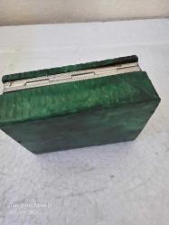 El boyama İtalyan Alabaster kutu koyu yeşil gümüş metal süslemeli mücevher kutusu vintage