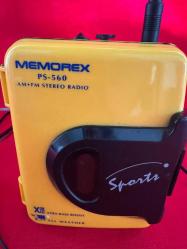 Retro Popart sarı renk FM radyolu walkman