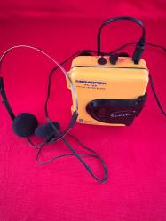 Retro Popart sarı renk FM radyolu walkman