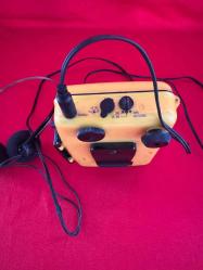 Retro Popart sarı renk FM radyolu walkman