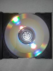 Cd Moğollar düm - tek albümü. Orijinal 1994 kırmızı bandrollü dönem baskı albüm. Disk 10 üzerinden 9,5 çok iyi durumda sorunsuz çalışıyor koleksiyonluk