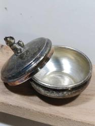 K232----KEDİ KULPLU GÜMÜŞ KAPLAMA KÜÇÜK KUTU