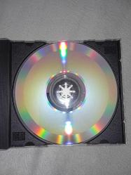 Cd Yeni Türkü Külhani şarkılar albümü. Orijinal 1994 sarı bandrollü dönem baskı albüm. Kartonetin bir yerinde yazı var. onun dışında temiz ve sağlam. Disk 10 üzerinden 9,5 çok iyi durumda sorunsuz çalışıyor koleksiyonluk