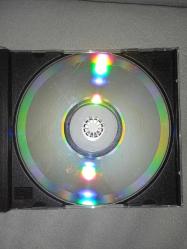 CD Ali Ekber Çiçek Yolumuz Gurbete Düştü - Arşiv 1. orijinal dinlemeyi etkilemeyen çizikler var baştan sona sorunsuz çalışıyor.