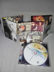 Cd Zerrin Özer Bir Zerrin Özer arşivi albümü. Orijinal. Disk 10 üzerinden 9.5 çok iyi durumda koleksiyonluk