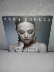 Cd Ebru Gündeş evet albümü. Orijinal. Disk 10 üzerinden 9.5 çok iyi durumda koleksiyonluk