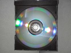 CD Zuhal Olcay İki cift laf albümü. Orijinal. Ada Müzik Dönem baskı. Dinlemeyi etkilemeyen çizikler var. sorunsuz çalışıyor. Kartonet tertemiz koleksiyonluk